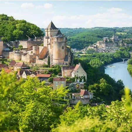 Le Secret De St Cyprien Saint-Cyprien (Dordogne)